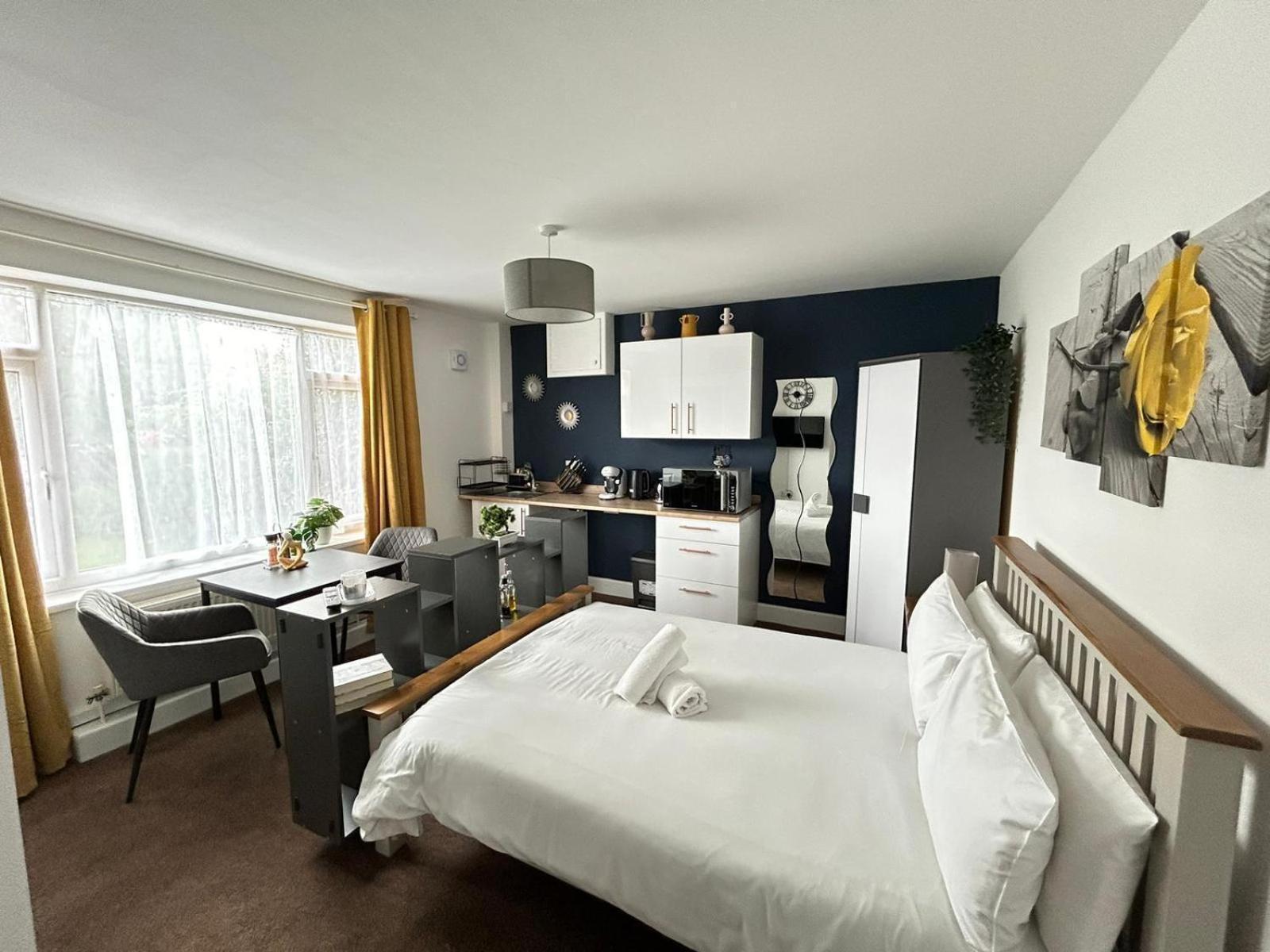 Preston Let Apartment Yeovil