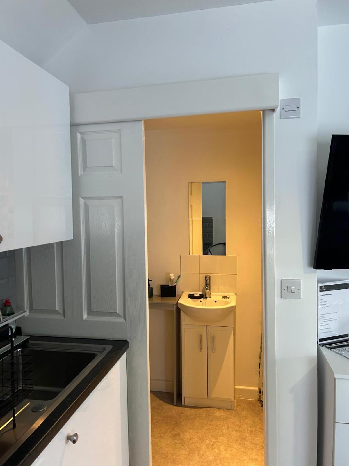 Apartment Preston Let *